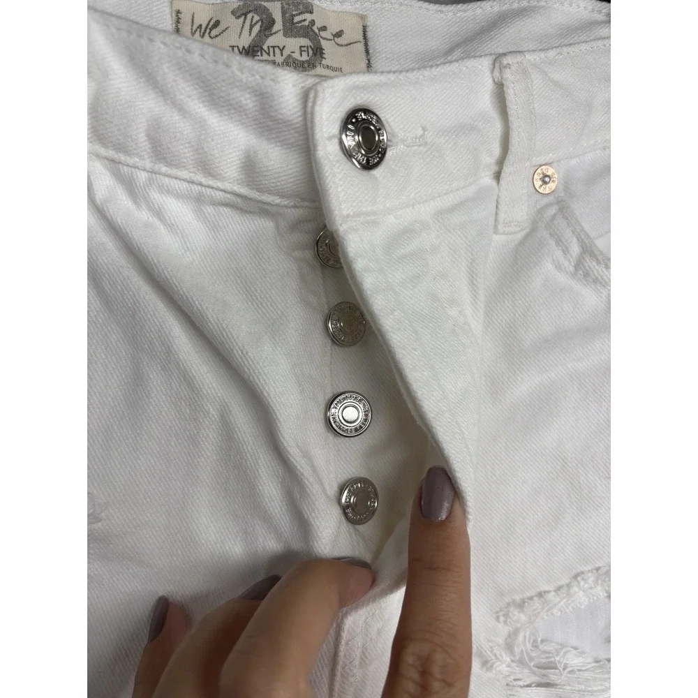Free People White Distressed Button Fly Jean Shorts Sz 25 Women's ‎ New W/ Tag